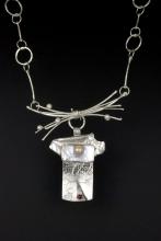 Silver necklace with pearl and garnet