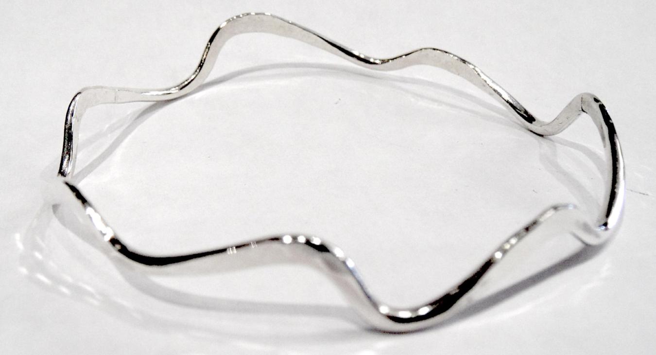 A sterling silver bangle