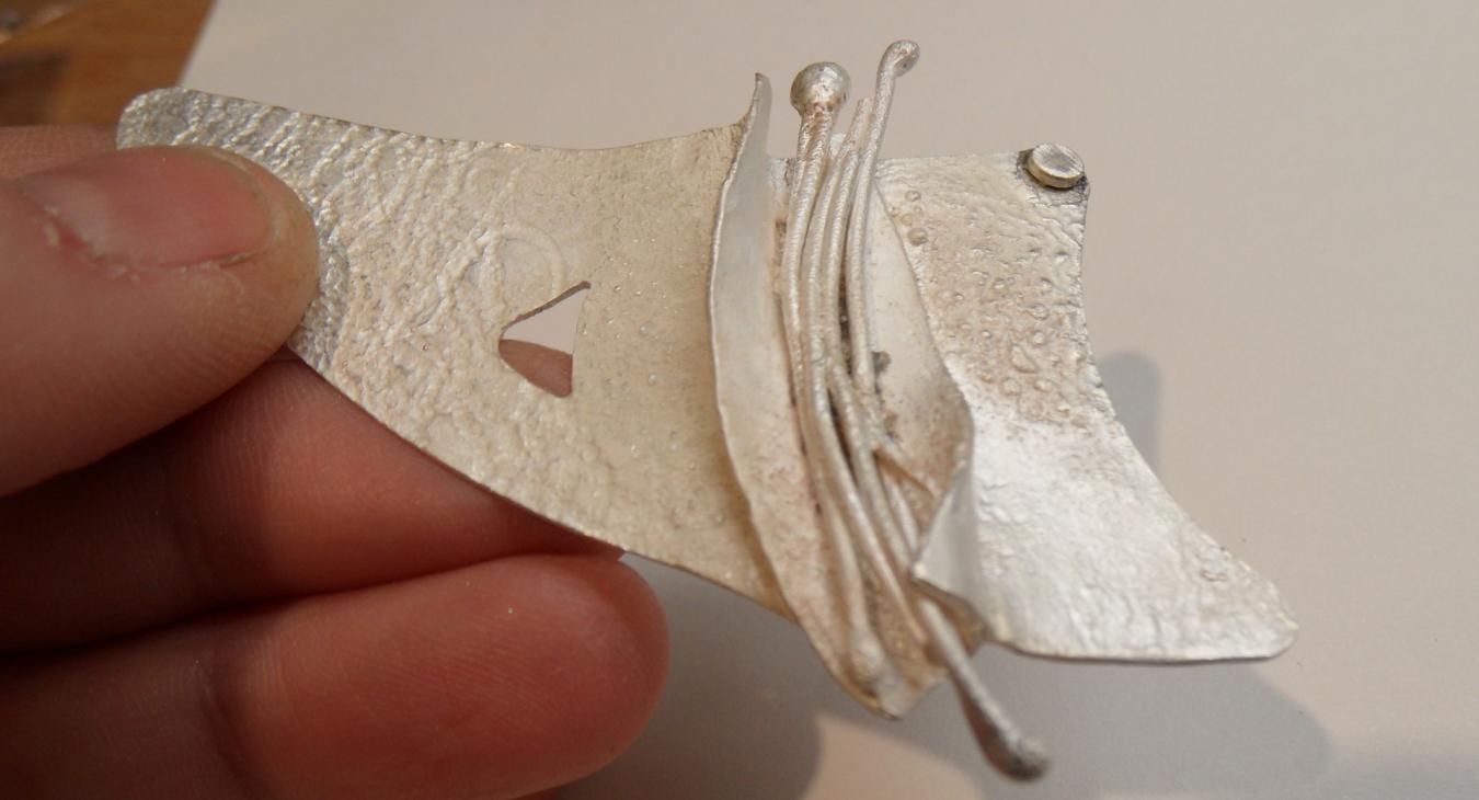 Unfinished pickle-white pendant