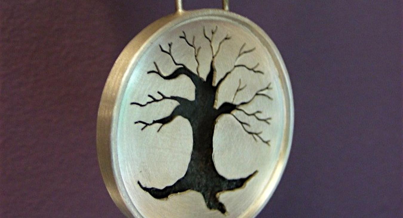 Tree side of pendant