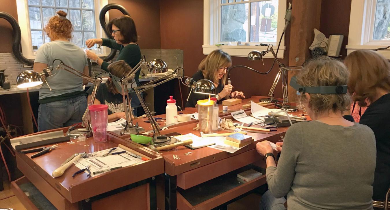 Students in studio 2 learning to make chain