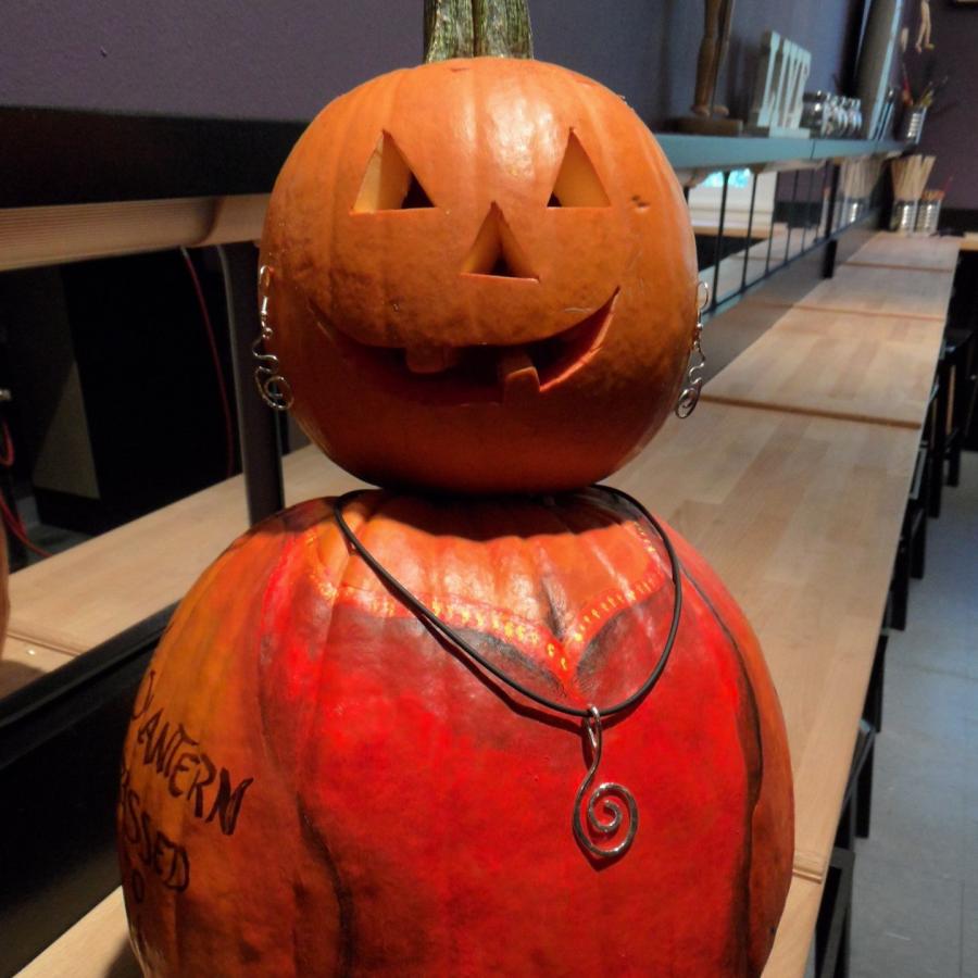 Mr. O'Lantern with jewelry