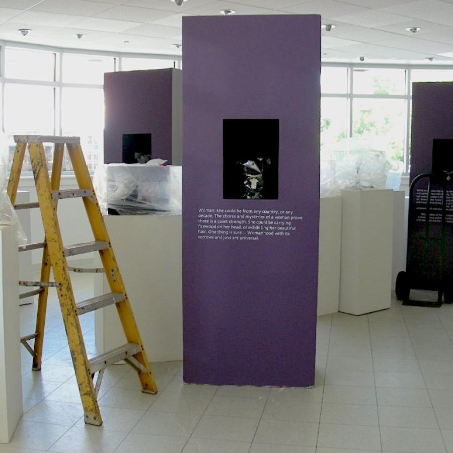 The "big frames"; towers holding the pieces