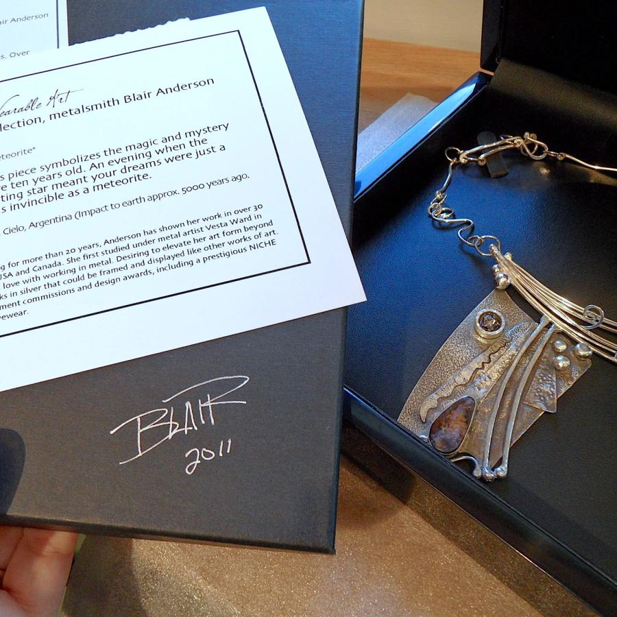 Title card and outer box for “Shooting Star”.