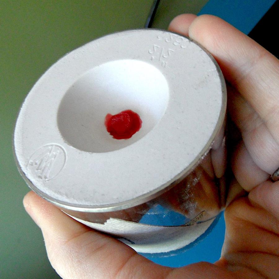 The flask after the investment is set.