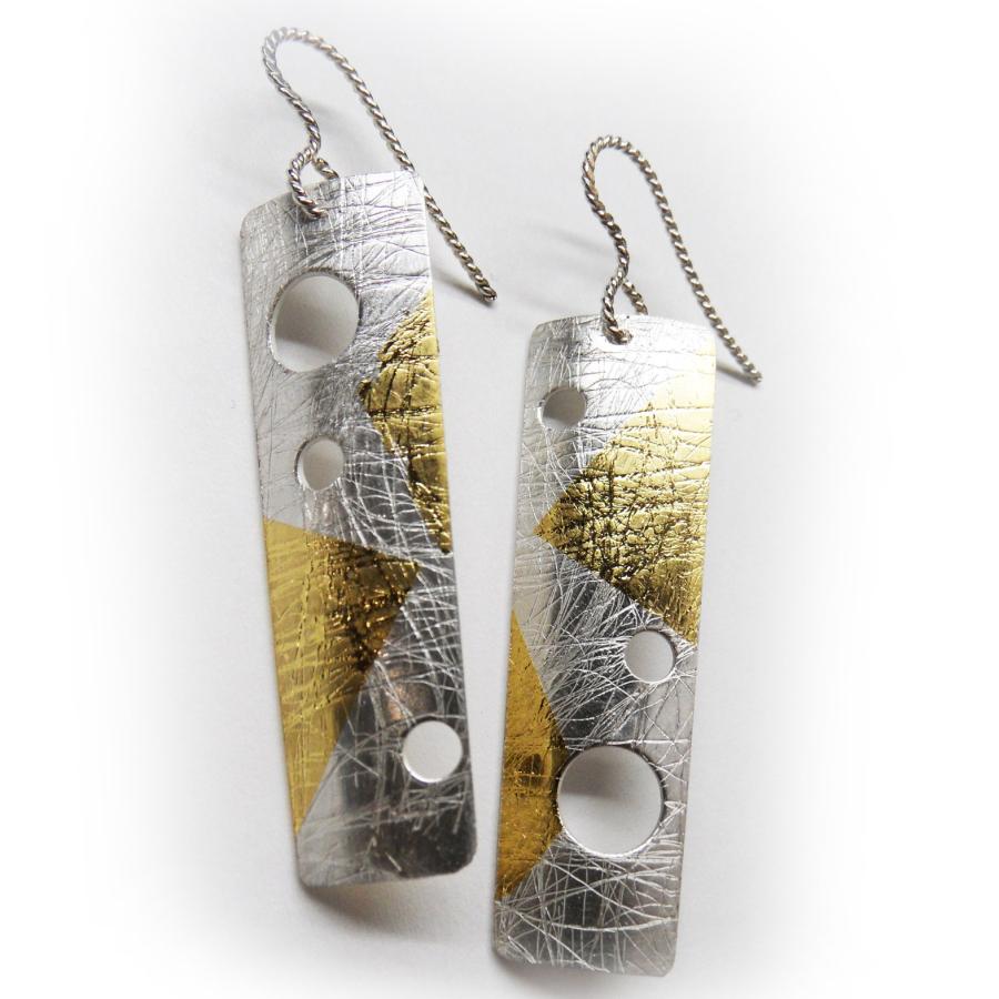 line-textured rectangle silver earrings with keum boo triangles