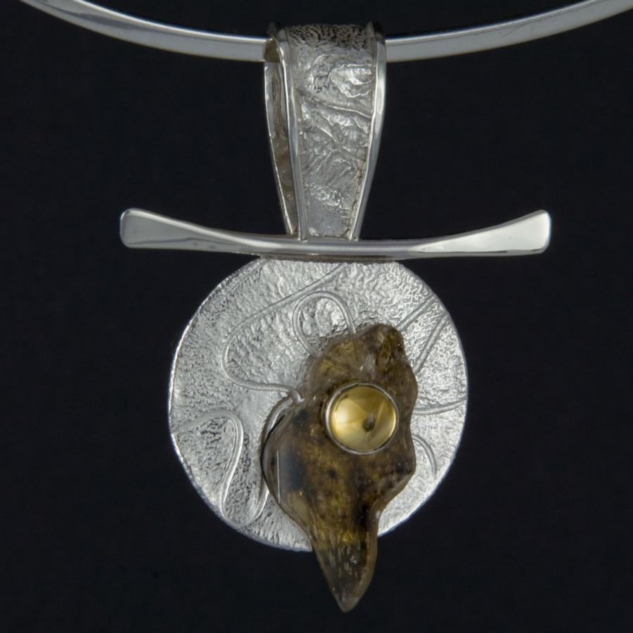 Silver pendant necklace with Citrine.
