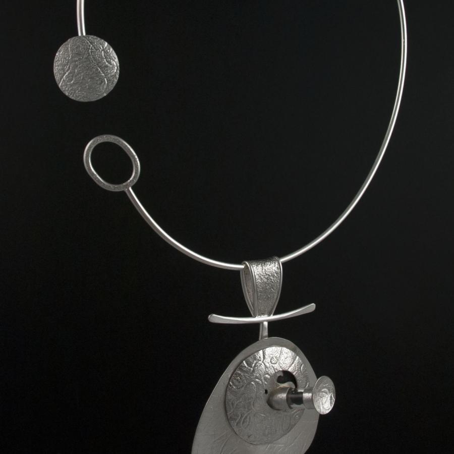 Silver necklace with pendant