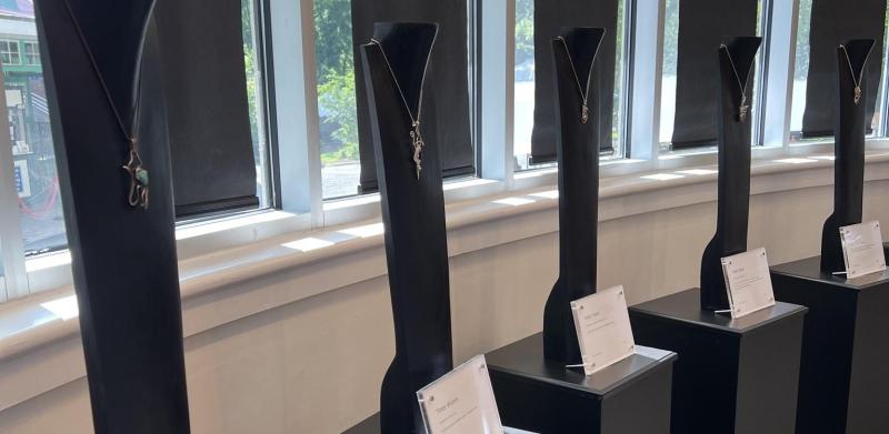 black busts displaying jewelry